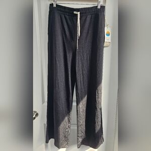 Vuori Women's Halo Essential Wide Leg Black Heather